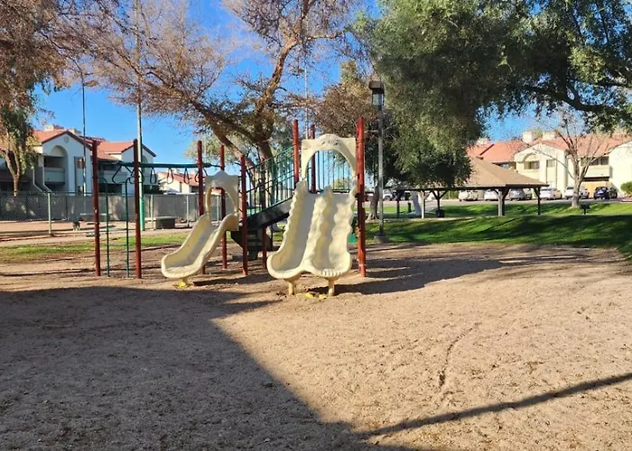 Cozy Near Mcc With Pool, Bbq, Covered Parking Holiday home Mesa