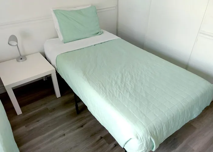 Holiday home Cozy Near Mcc With Pool, Bbq, Covered Parking *