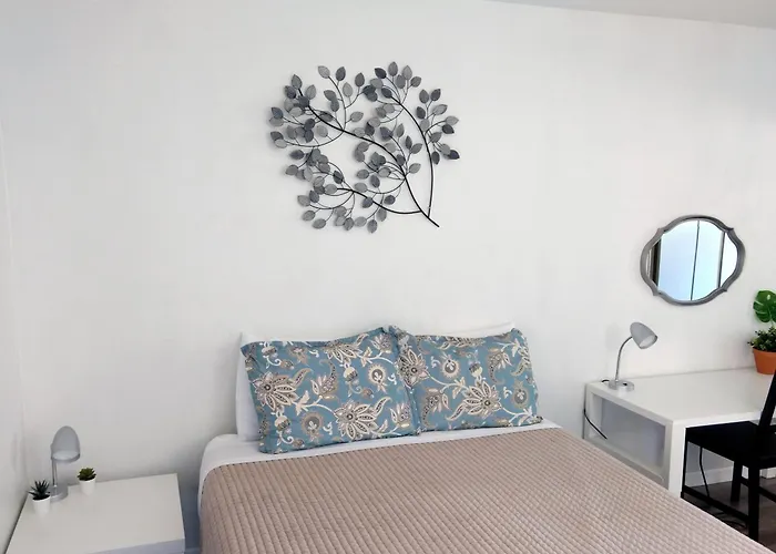 Cozy Near Mcc With Pool, Bbq, Covered Parking *