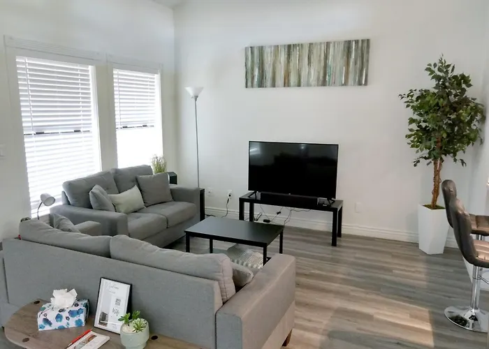 Cozy Near Mcc With Pool, Bbq, Covered Parking